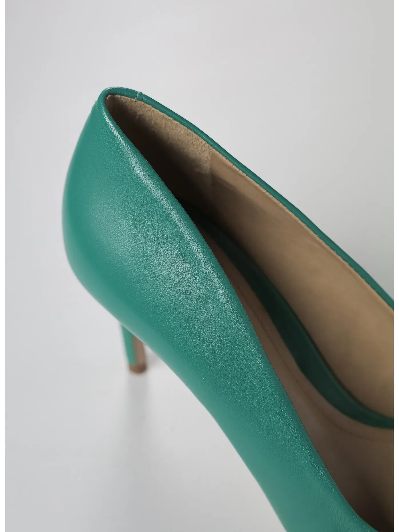     -SCHUTZ    -SCARPA DECOLLETE-
