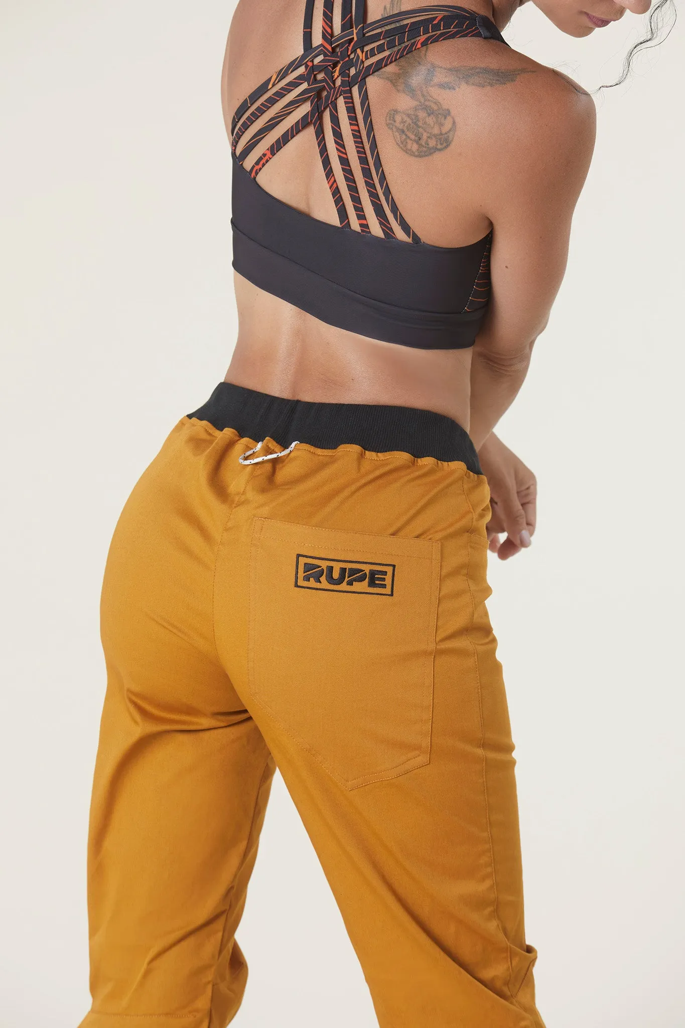 Pantalone arrampicata ANDE Ocra donna realizzato a mano