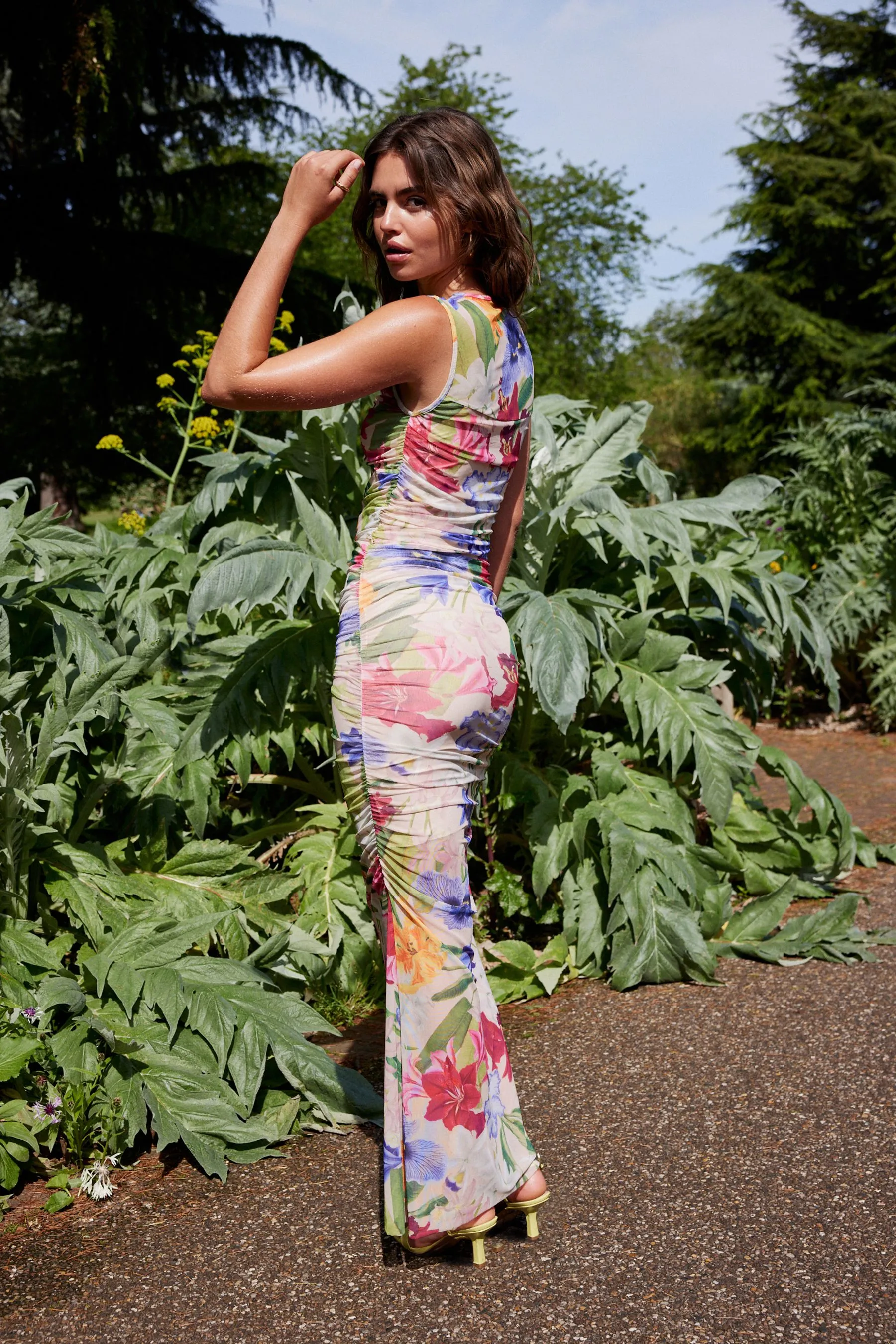 Rosa Floreale multicolore  - Kew Collection - Abito maxi in Floreale a rete con ruches