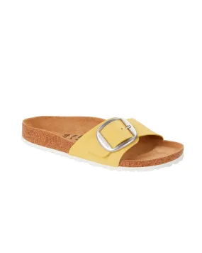 Sandalo Madrid giallo in pelle nabuk con fascetta e fibbia in metallo