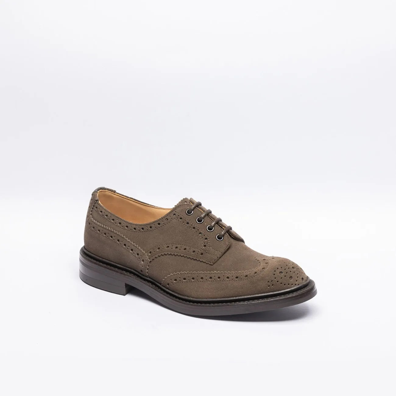 Tricker's Stringata derby Tricker's Bourton in camoscio marrone (Flint repello suede)