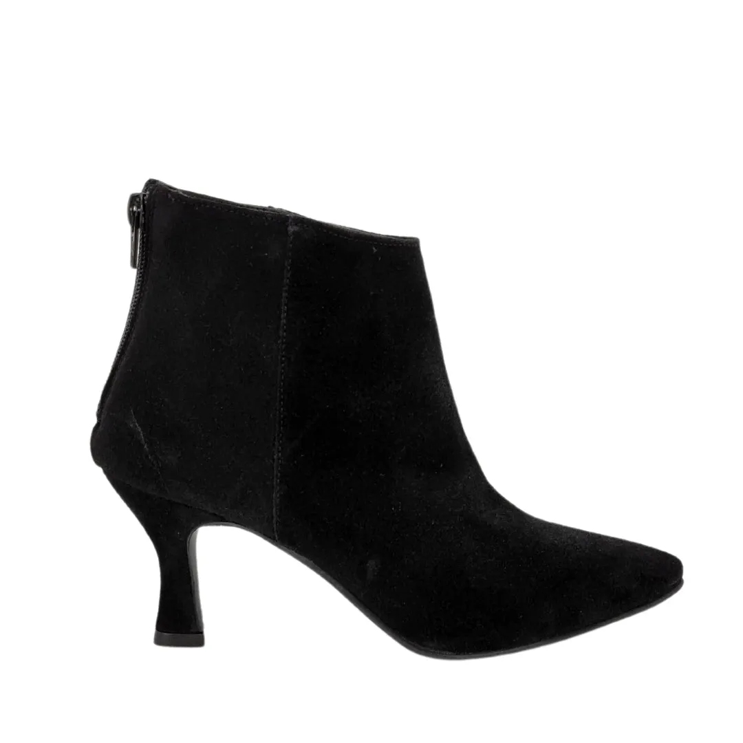 Tronchetti con tacco camoscio nero F/W
